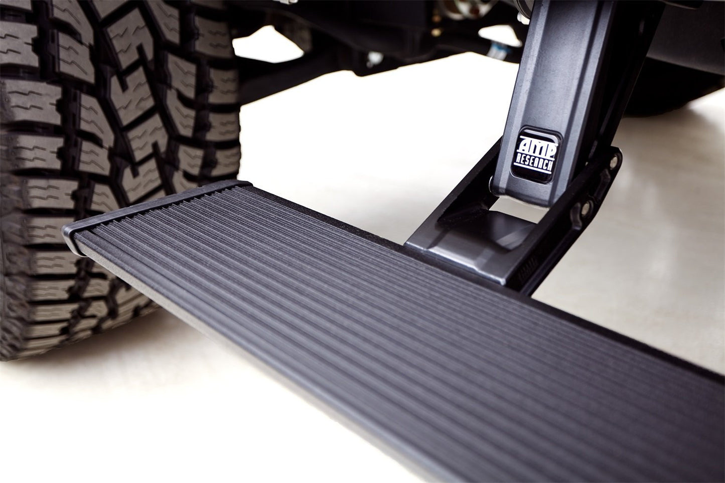 PowerStep Xtreme Running Board AMP-78139-01A - POWERSTEP XTREME - AMP Research - Texas Complete Truck Center